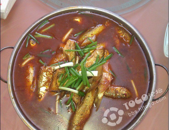 杂鱼锅,鱼的味道不错,河鱼类de ~~~
