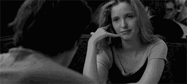 有个保守的对象是什么体验?我装作看不懂的样子