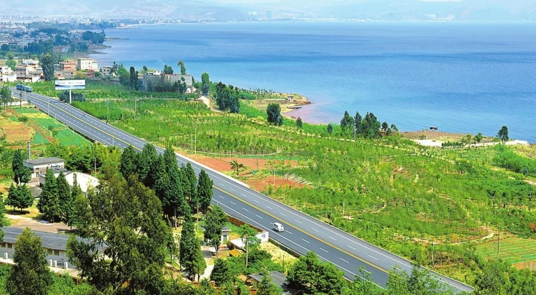 合肥这条公路排名第二!国内8大最美环湖公路,自驾者的终极梦想!你自驾